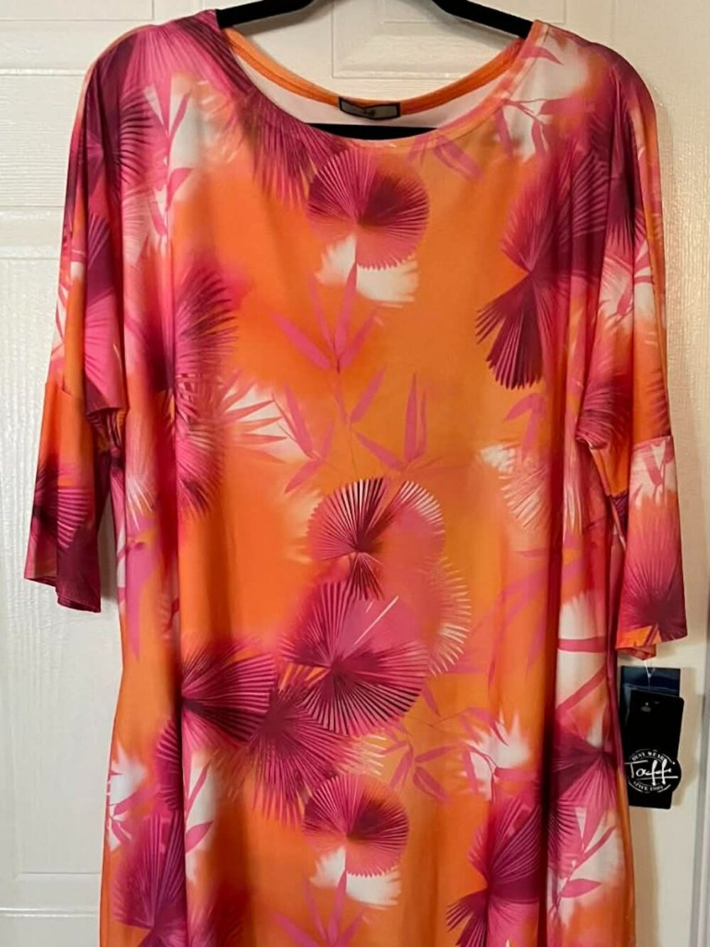 Caftans from Poland with Pockets in Orange/Pink Flowered/Leaf Pattern (E14)